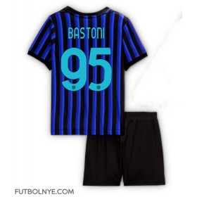 Camiseta Inter Milan Alessandro Bastoni #95 Primera Equipación para niños 2025-26 manga corta (+ pantalones cortos)